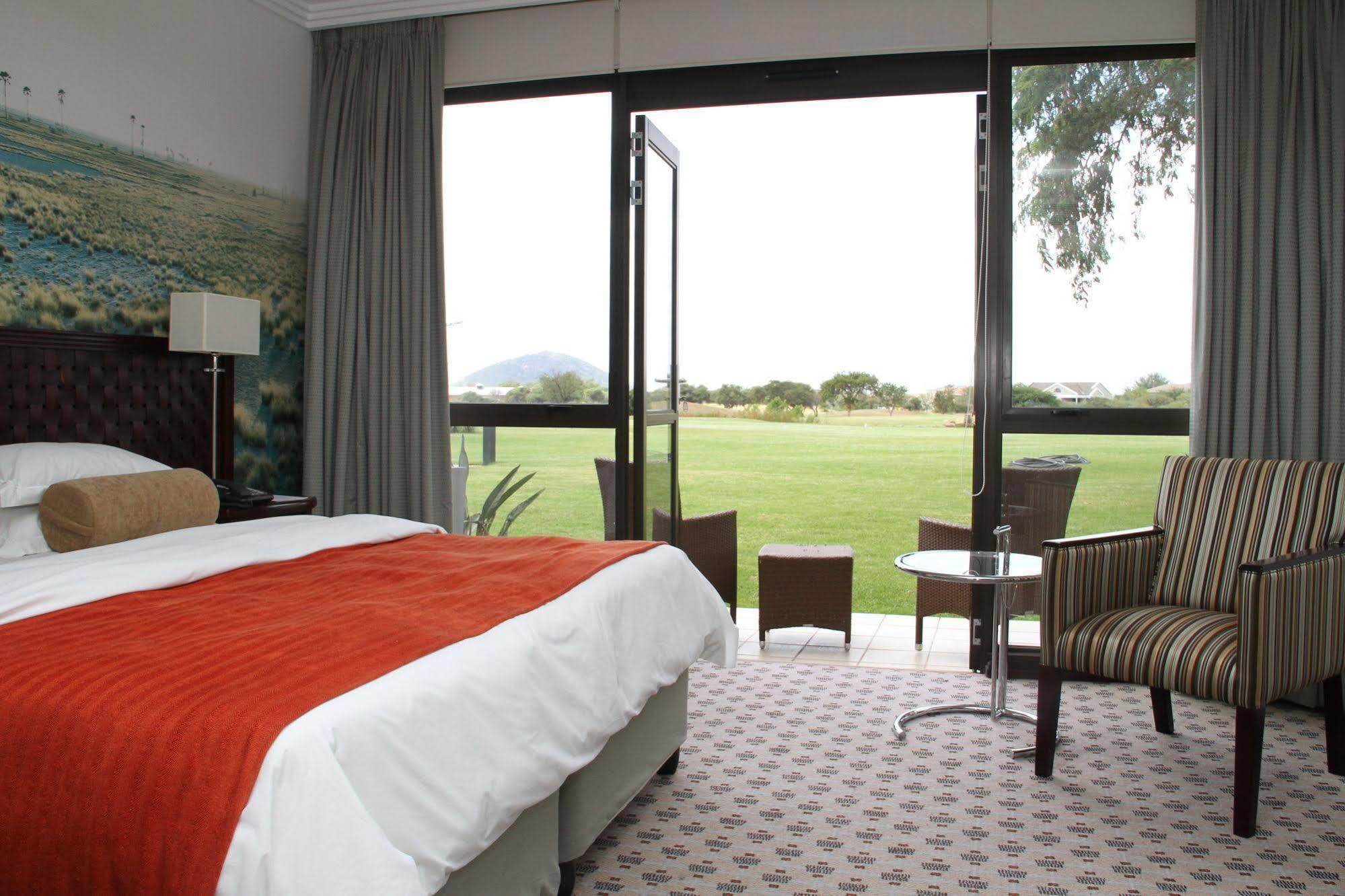 Phakalane Golf Estate Hotel Resort Gaborone Exterior foto